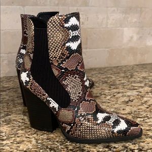 Qupid Slay Booties in camel multi. Size 7.